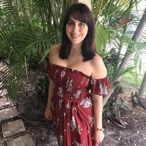 Meet your Posher, Leslie